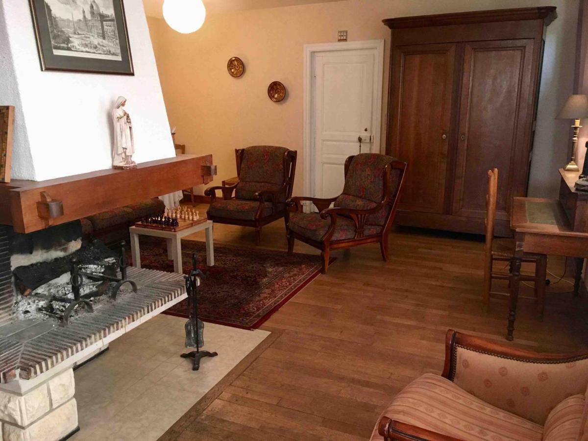 La Grande Maison De Carrouges Eksteriør bilde